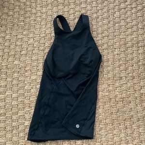 Lululemon workout top
